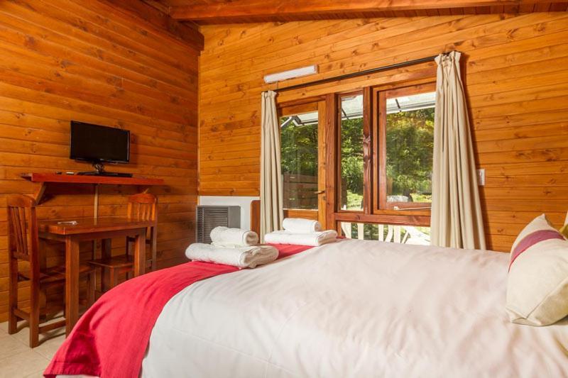 Arbolar, Casas De Montana- Piscina Climatizada