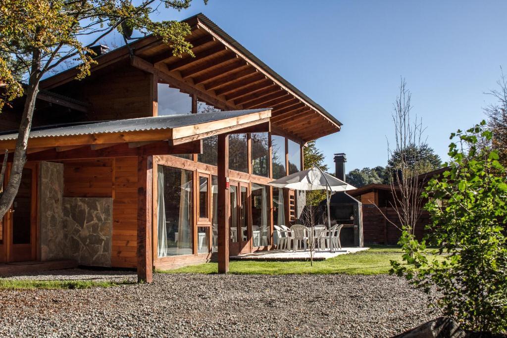 Arbolar, Casas De Montana- Piscina Climatizada Villa La Angostura
